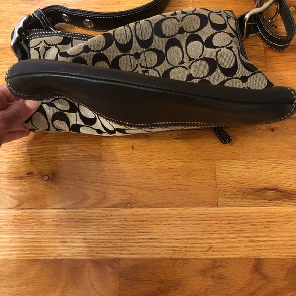 AUTHENTIC COACH 9362 Signature C Black Bag - Picture 4 of 7